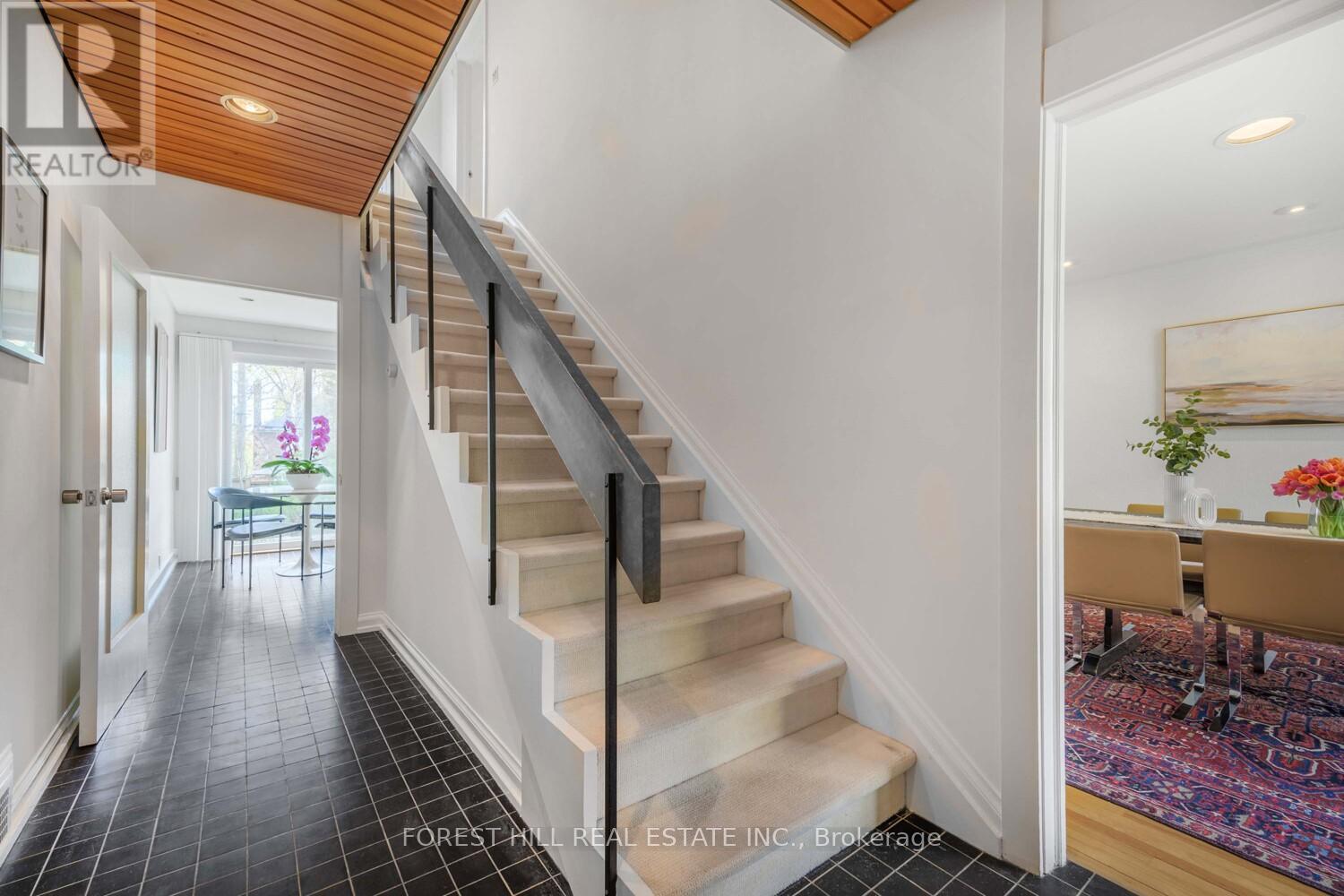 192 Old Forest Hill Road, Toronto, Ontario  M6C 2G9 - Photo 24 - C12126385