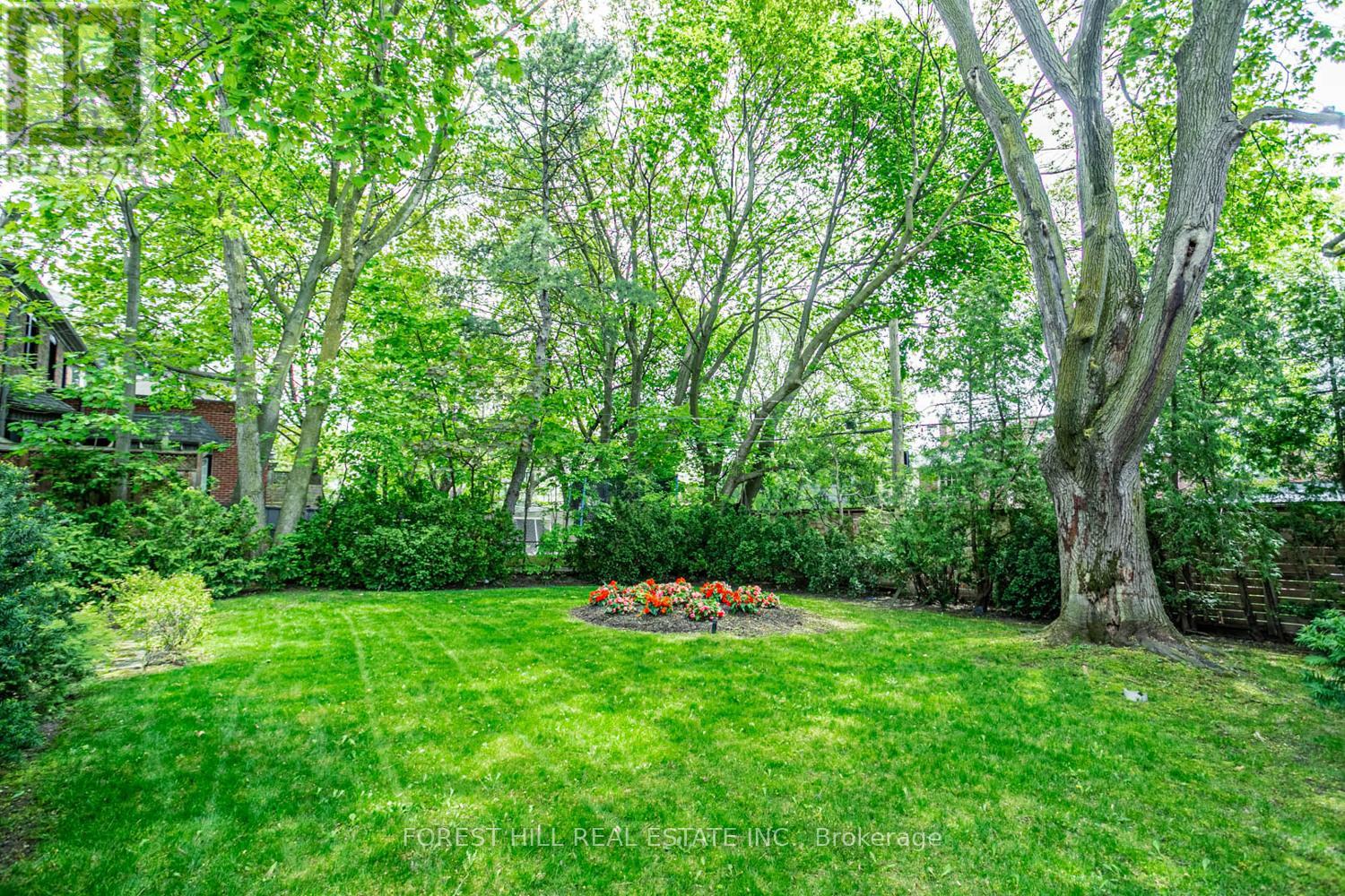 192 Old Forest Hill Road, Toronto, Ontario  M6C 2G9 - Photo 45 - C12126385