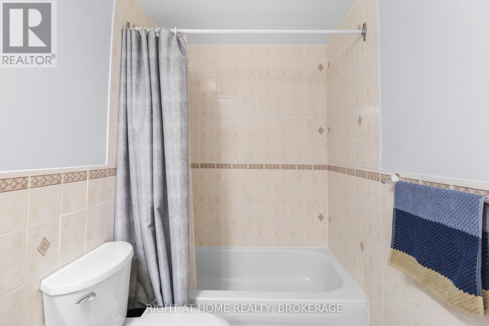 100 - 400 Bloor Street, Mississauga (Mississauga Valleys), Ontario  L5A 3M8 - Photo 16 - W12031729