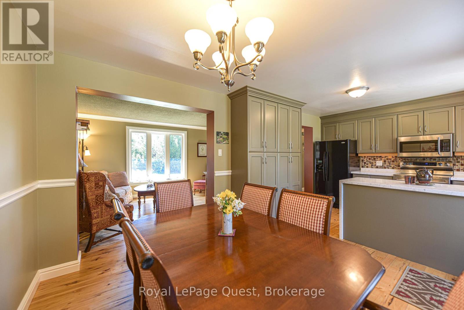 46 Maplewood Parkway, Oro-Medonte, Ontario  L3V 0K2 - Photo 13 - S12153022