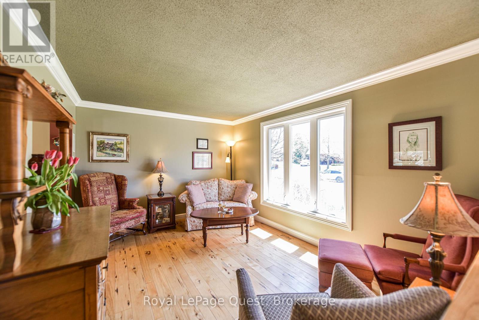 46 Maplewood Parkway, Oro-Medonte, Ontario  L3V 0K2 - Photo 9 - S12153022