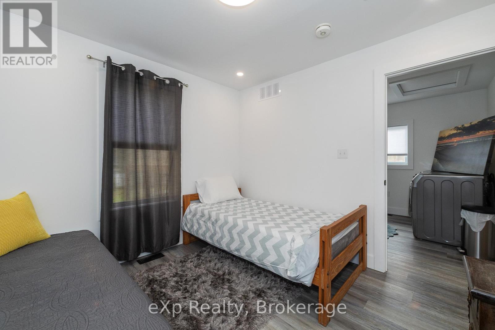 360 Frank Street, South Bruce Peninsula, Ontario  N0H 2T0 - Photo 20 - X12152998