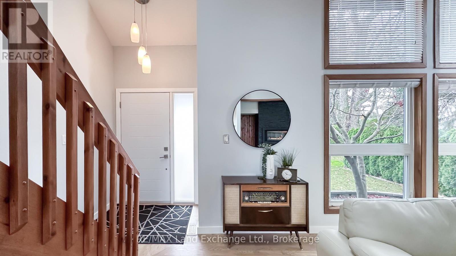 222 Penetangore Row, Kincardine, Ontario  N2Z 2P6 - Photo 2 - X12153013