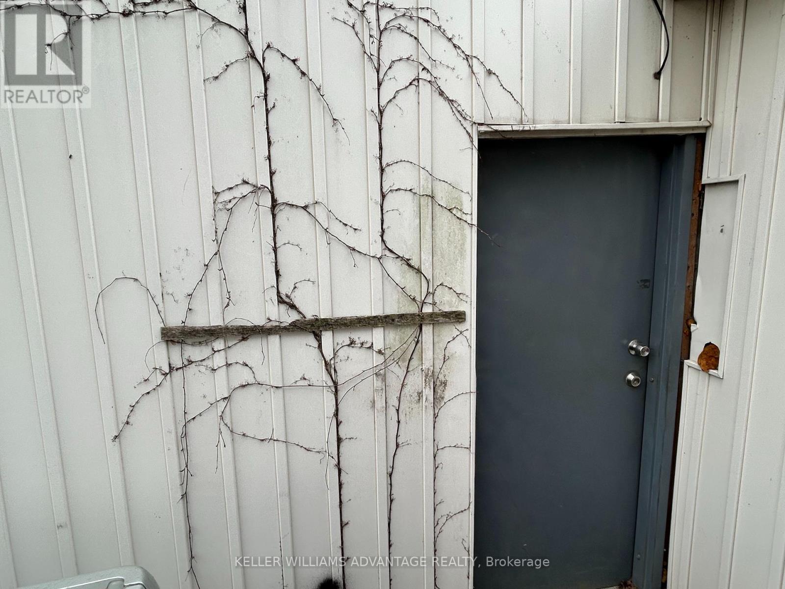 Garage - 1443 Kingston Road, Toronto, Ontario  M1N 1R4 - Photo 2 - E12153007