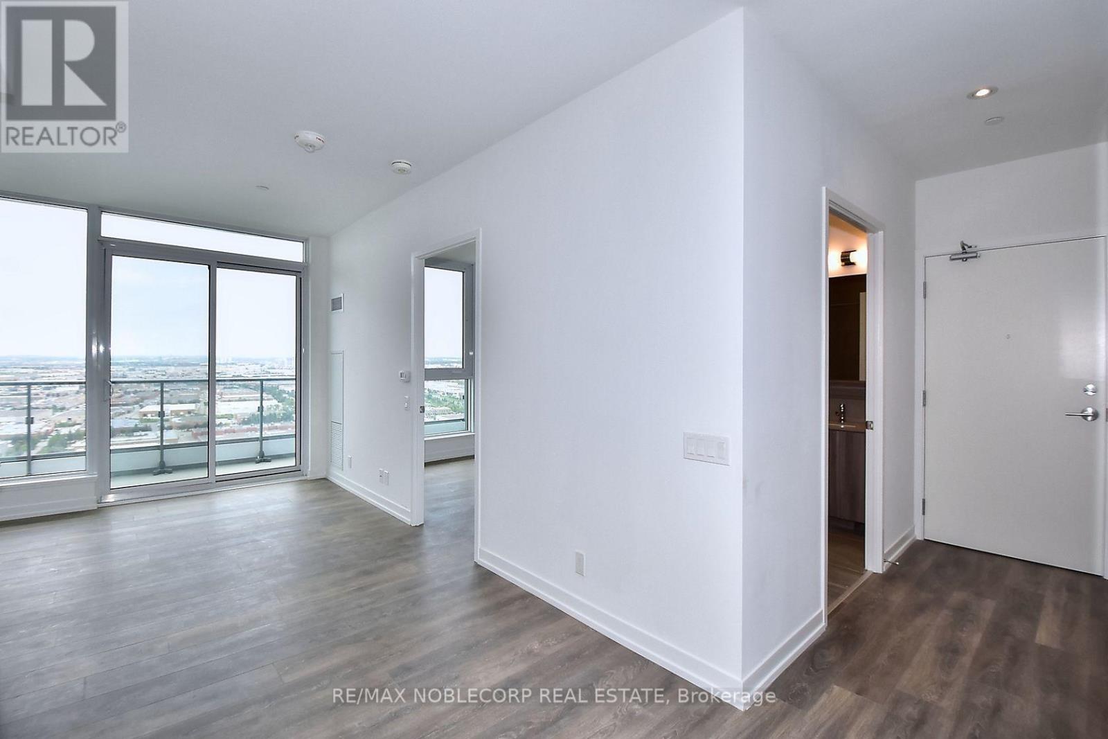 2811 - 898 Portage Parkway, Vaughan, Ontario  L4K 0J3 - Photo 10 - N12153031