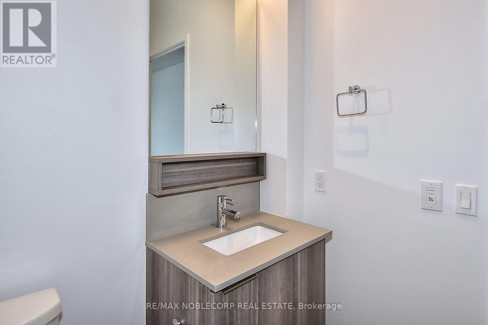 2811 - 898 Portage Parkway, Vaughan, Ontario  L4K 0J3 - Photo 25 - N12153031