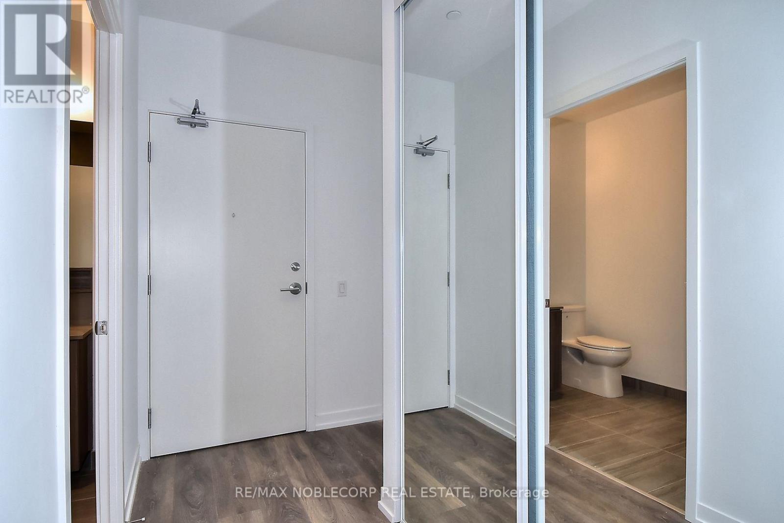 2811 - 898 Portage Parkway, Vaughan, Ontario  L4K 0J3 - Photo 7 - N12153031