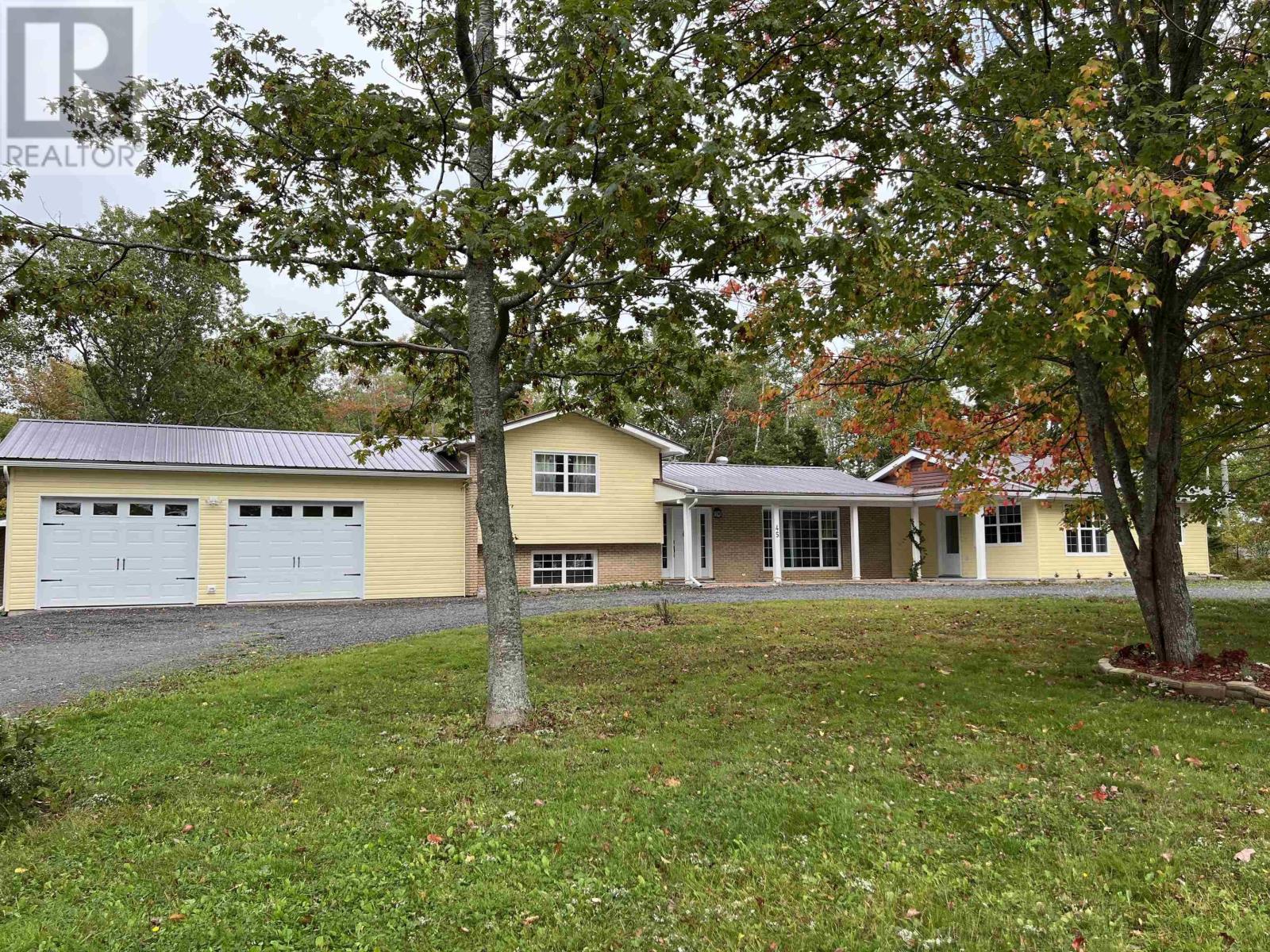 Property at 45 Maple Crescent image 1
