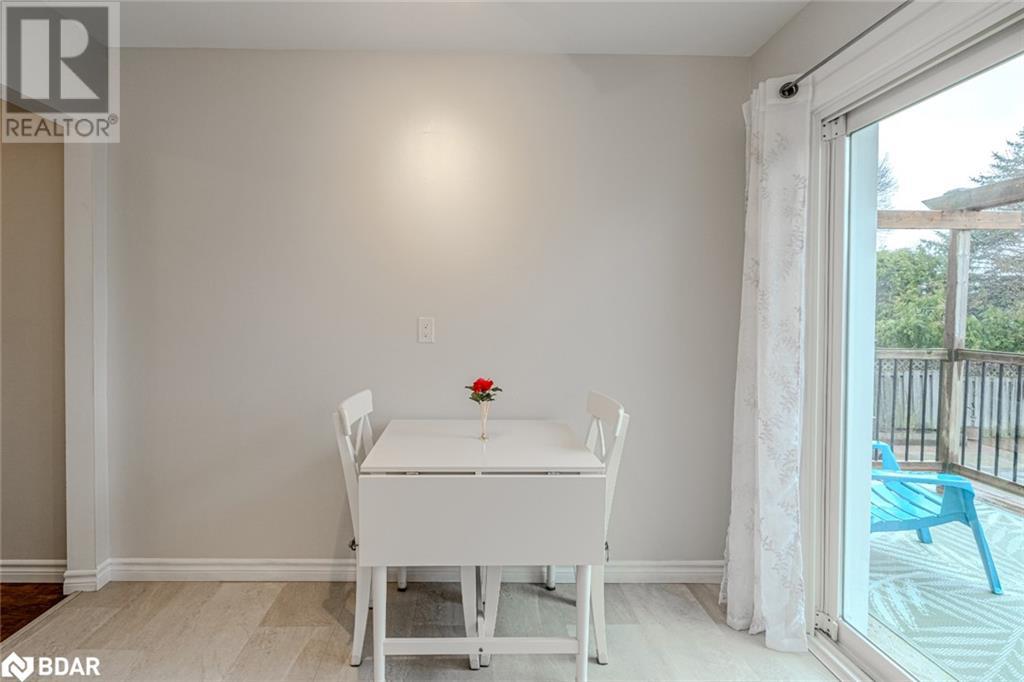 33 Porter Crescent, Barrie, Ontario  L4M 5H8 - Photo 5 - 40722116