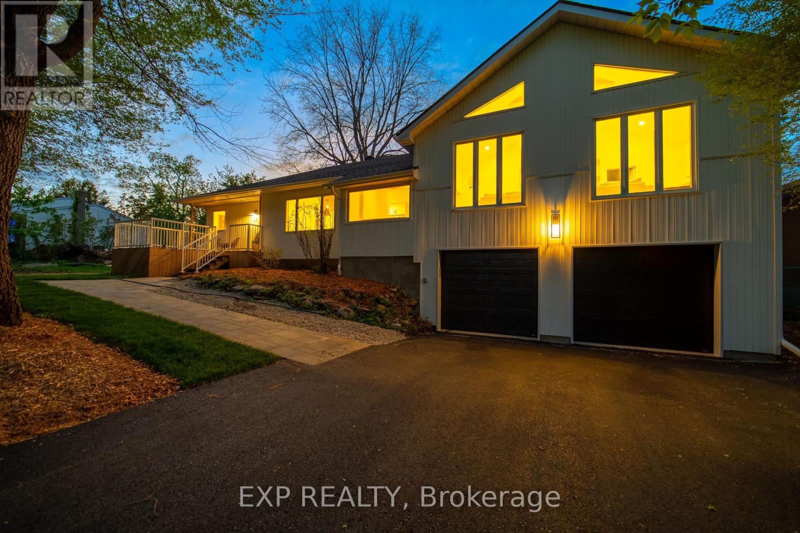 23 Harris Place, Ottawa, Ontario  K2G 2P3 - Photo 41 - X12146891