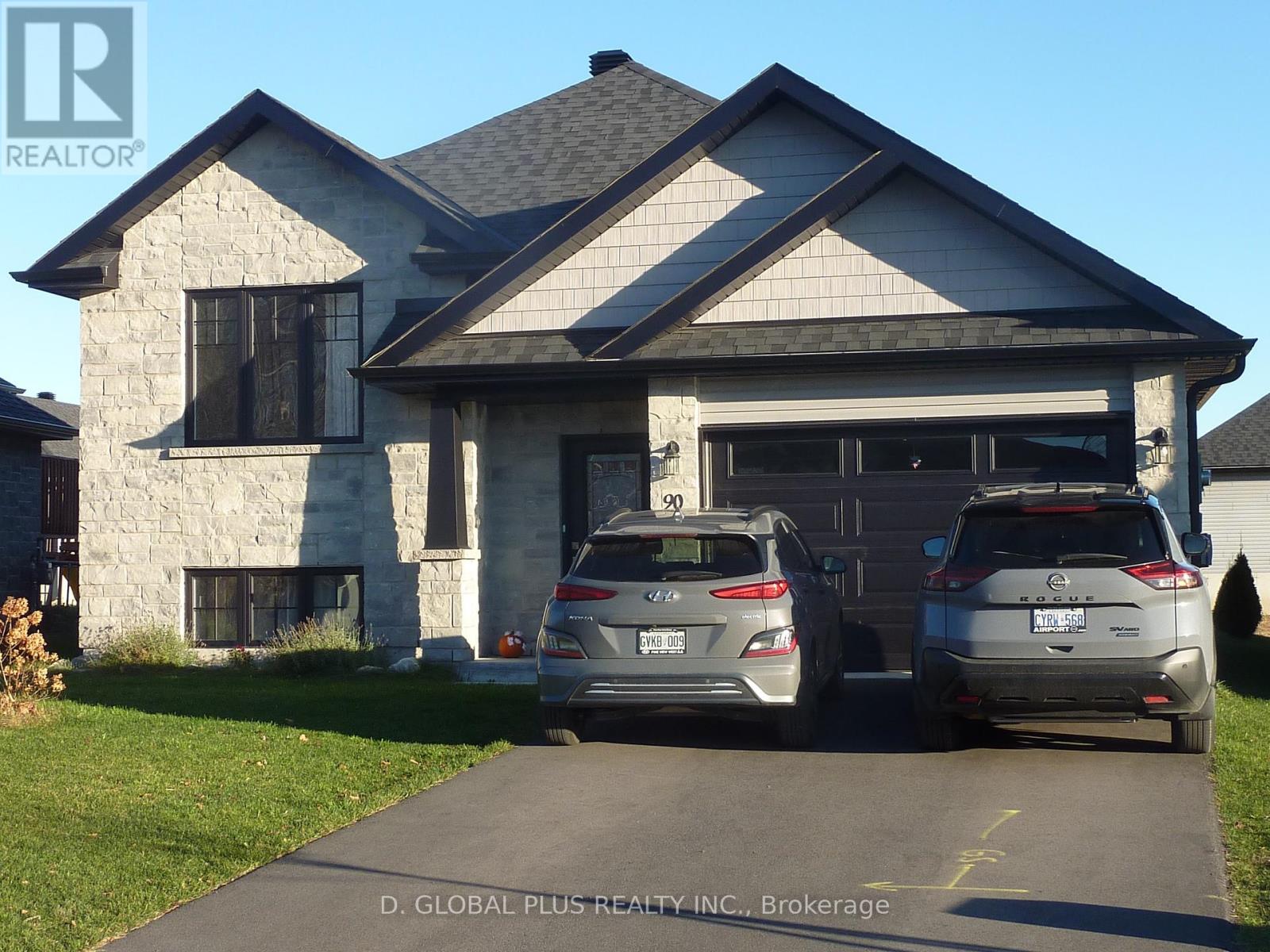 Property at 90 CAMERON CRESCENT S image 1