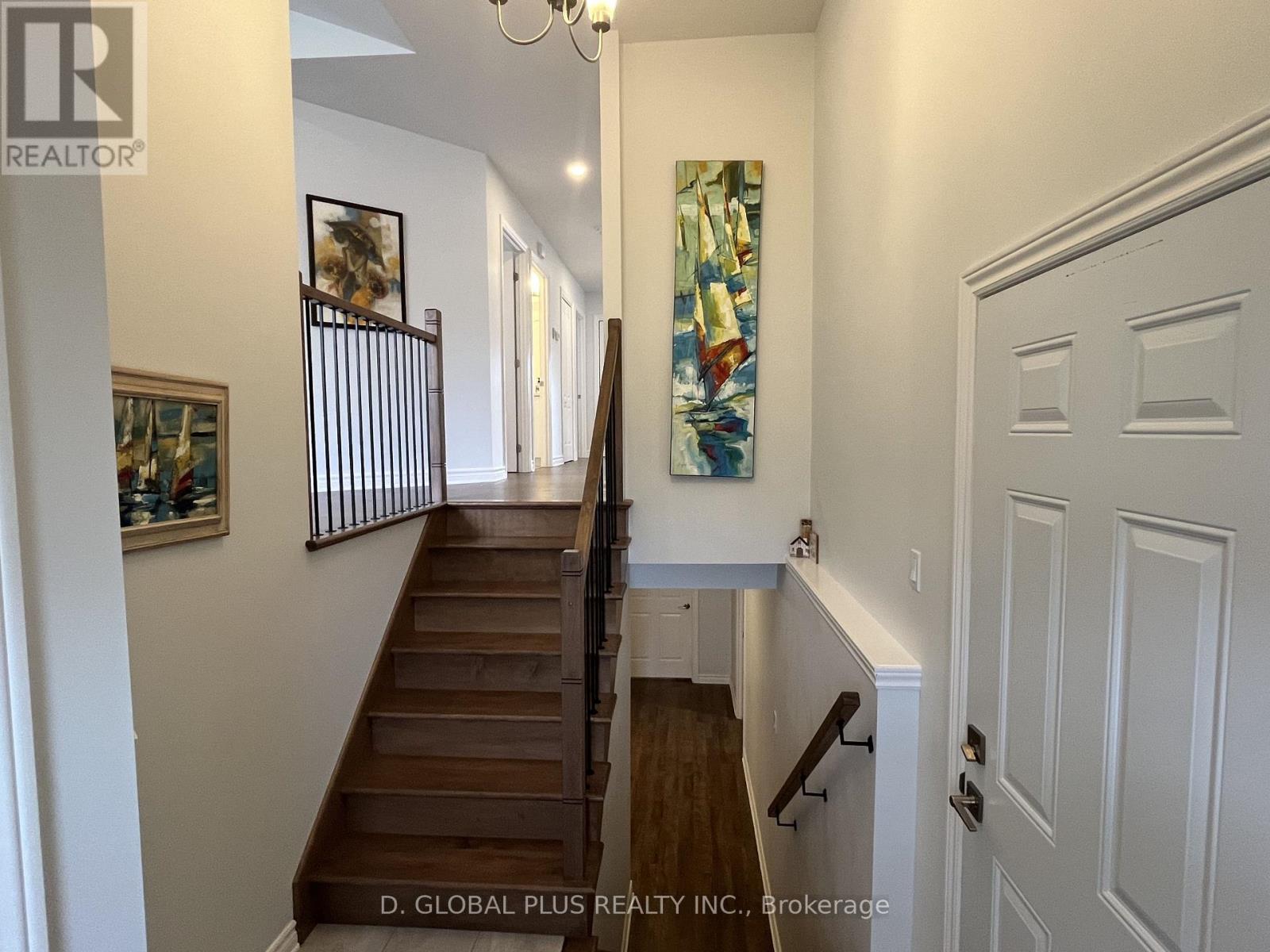 Property at 90 CAMERON CRESCENT S image 4