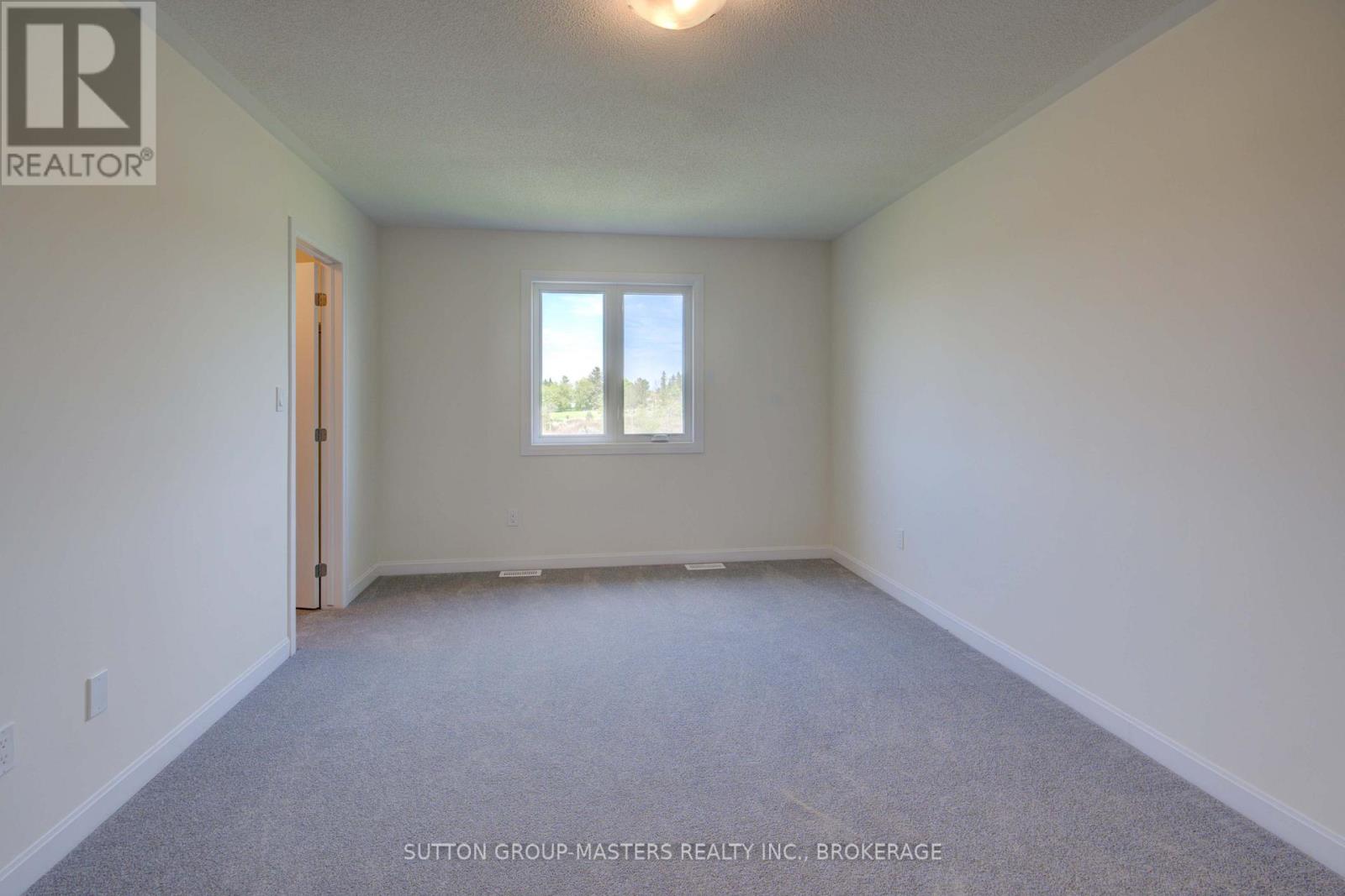 102 Oakmont Drive, Loyalist, Ontario  K0H 1G0 - Photo 28 - X12152964