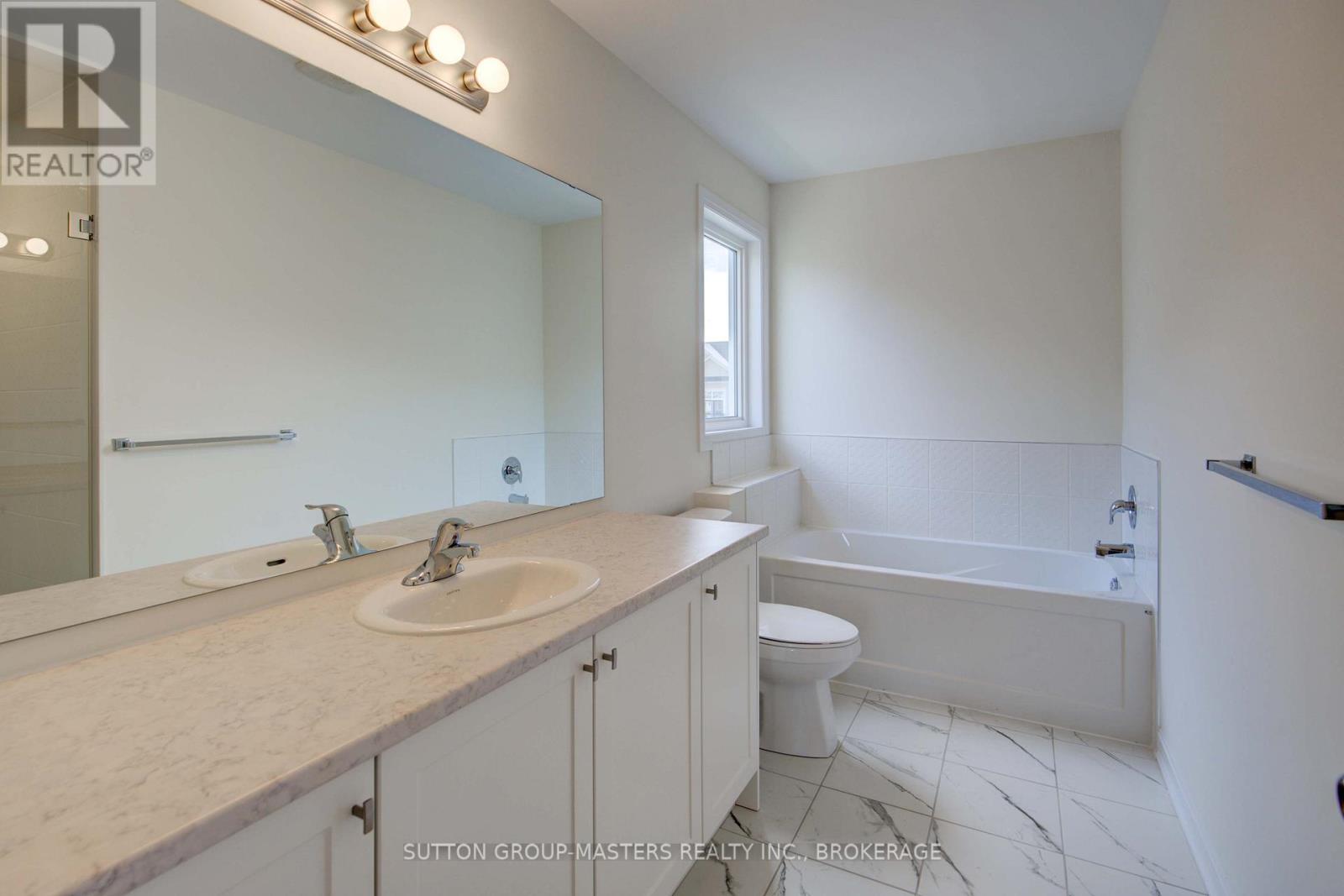 102 Oakmont Drive, Loyalist, Ontario  K0H 1G0 - Photo 30 - X12152964