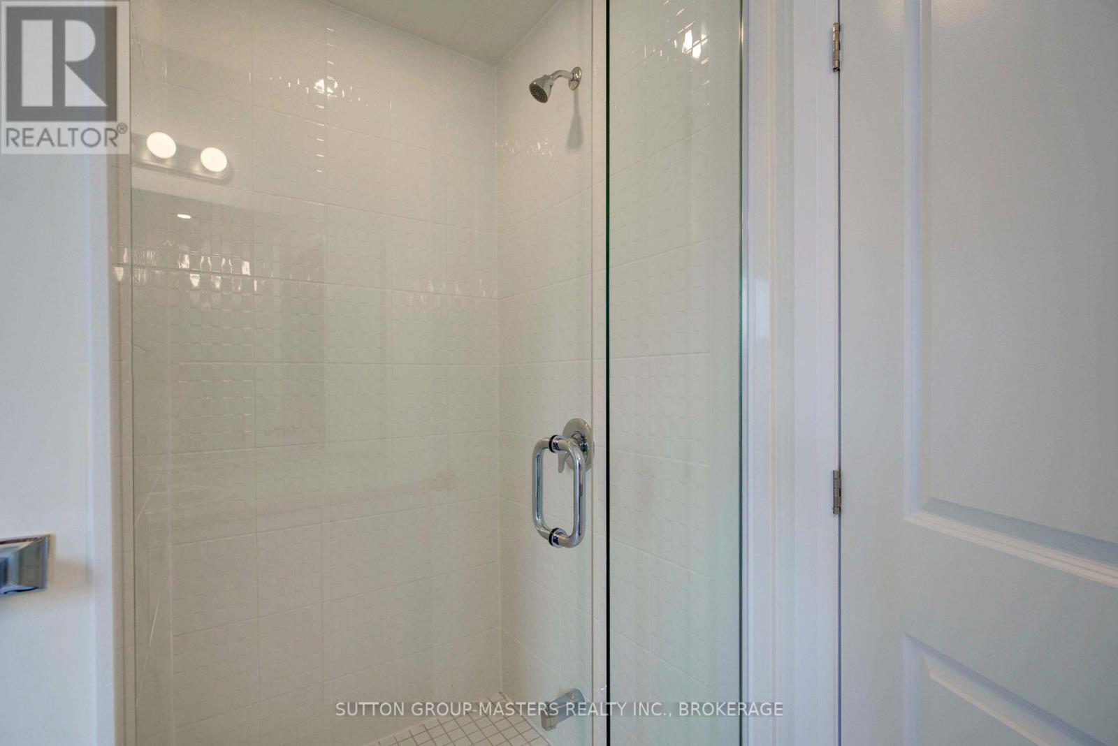 102 Oakmont Drive, Loyalist, Ontario  K0H 1G0 - Photo 31 - X12152964