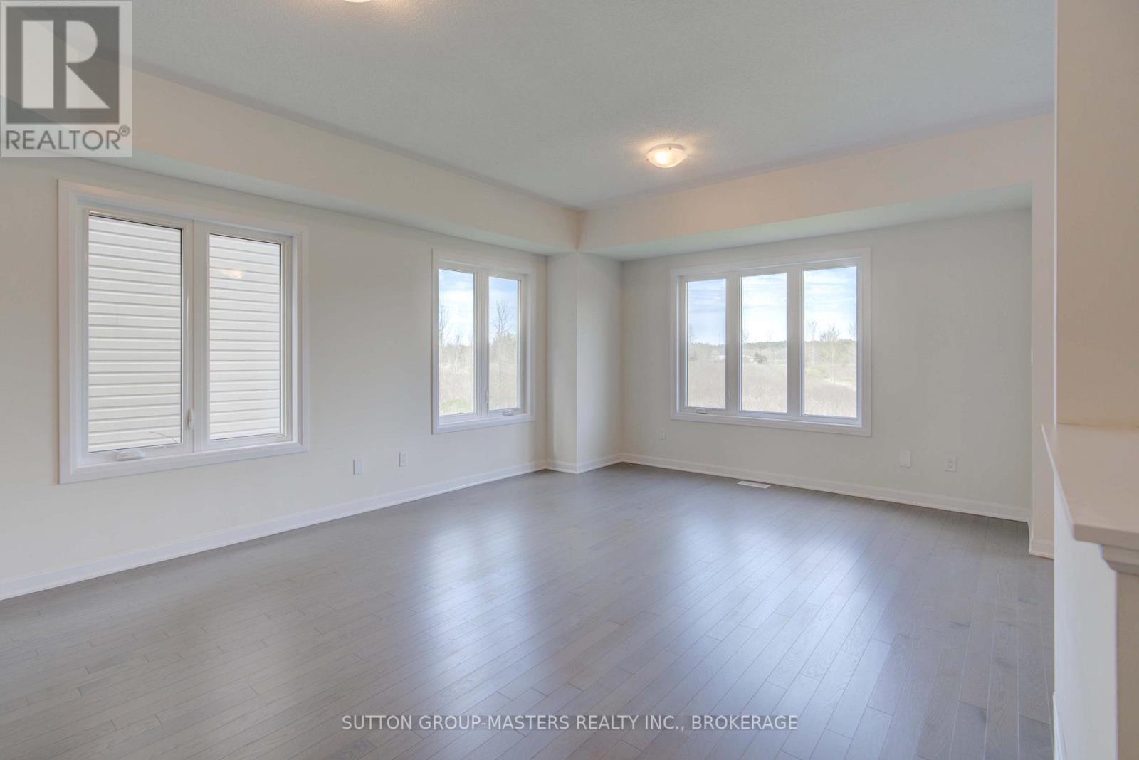 102 Oakmont Drive, Loyalist, Ontario  K0H 1G0 - Photo 5 - X12152964