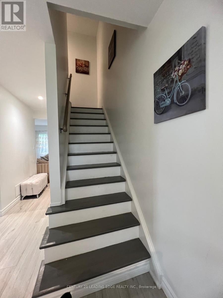 35 - 35 The Carriage Way, Markham, Ontario  L3T 4V1 - Photo 14 - N12151284