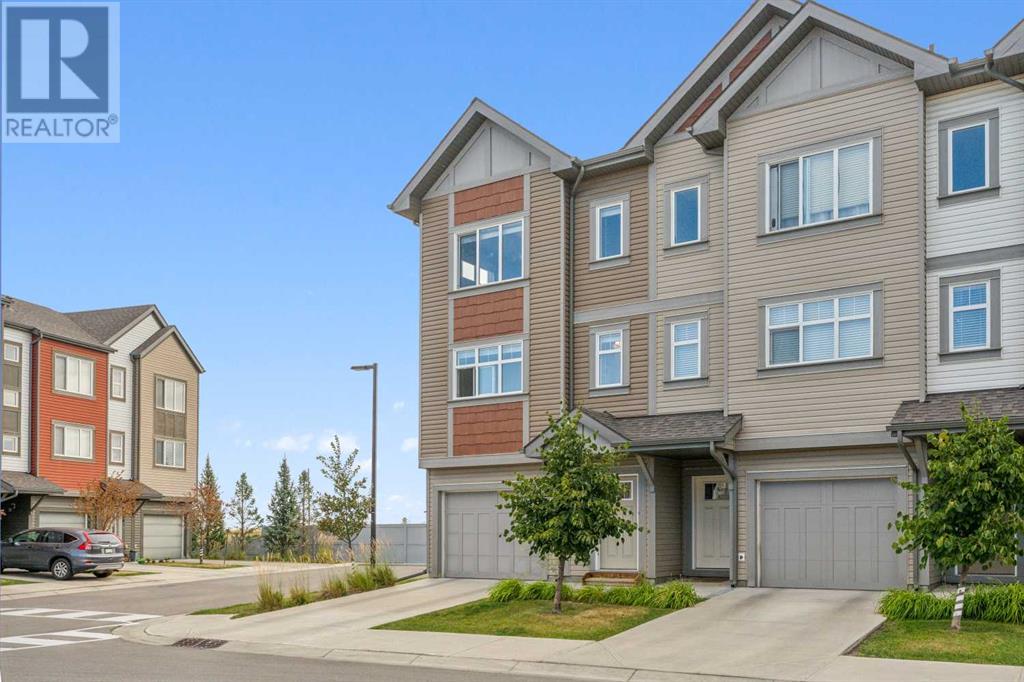 Property at 72 Copperstone Common SE image 3