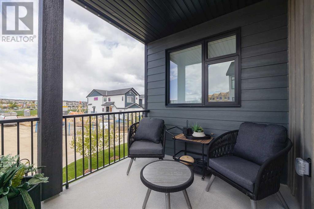 Property at 25 Lucas Way NW image 3