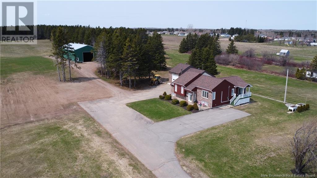 420 Principale Street, Petit-Rocher, New Brunswick  E8J 1N8 - Photo 2 - NB118633