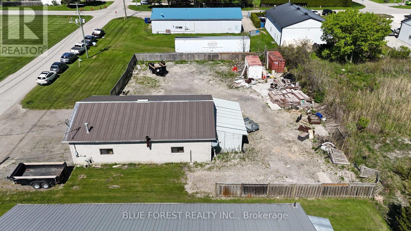 186 Gilbert Street, West Elgin, Ontario  N0L 2P0 - Photo 5 - X12153080