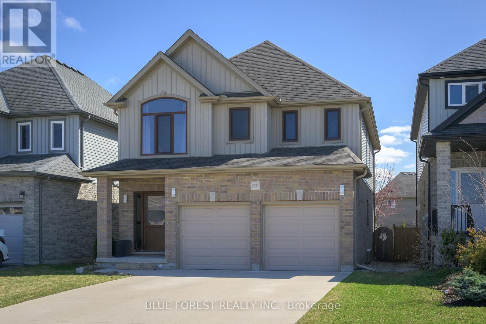 1835 Cedarpark Drive, London North (North D), Ontario  N5X 0C7 - Photo 33 - X12153104