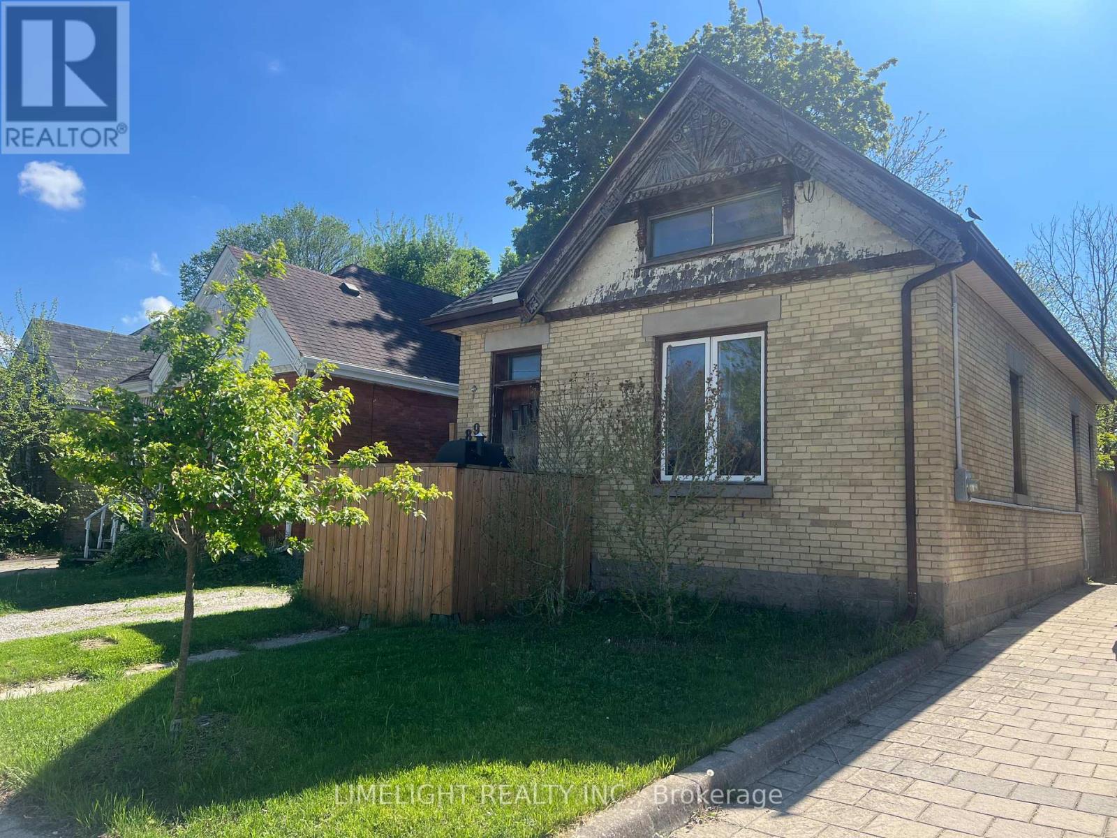 89 Elm Street, London East, Ontario  N5Z 2K4 - Photo 1 - X12153132
