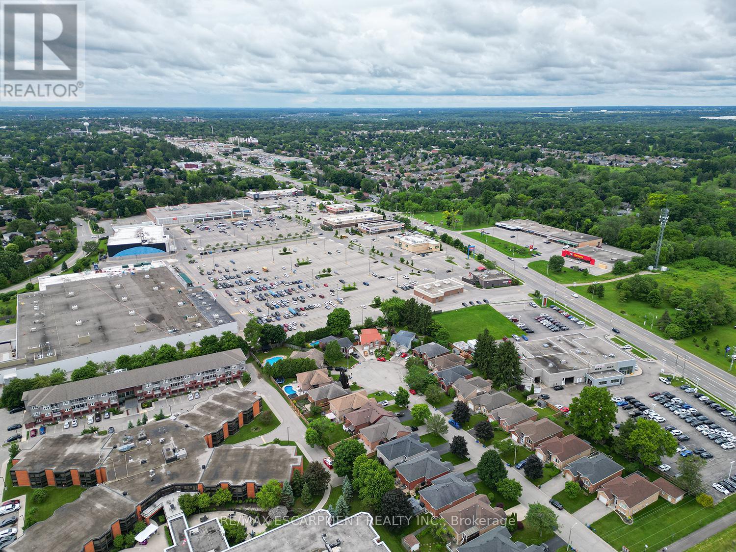 445 Powerline Road, Brantford, Ontario  N3T 5L8 - Photo 38 - X12153050