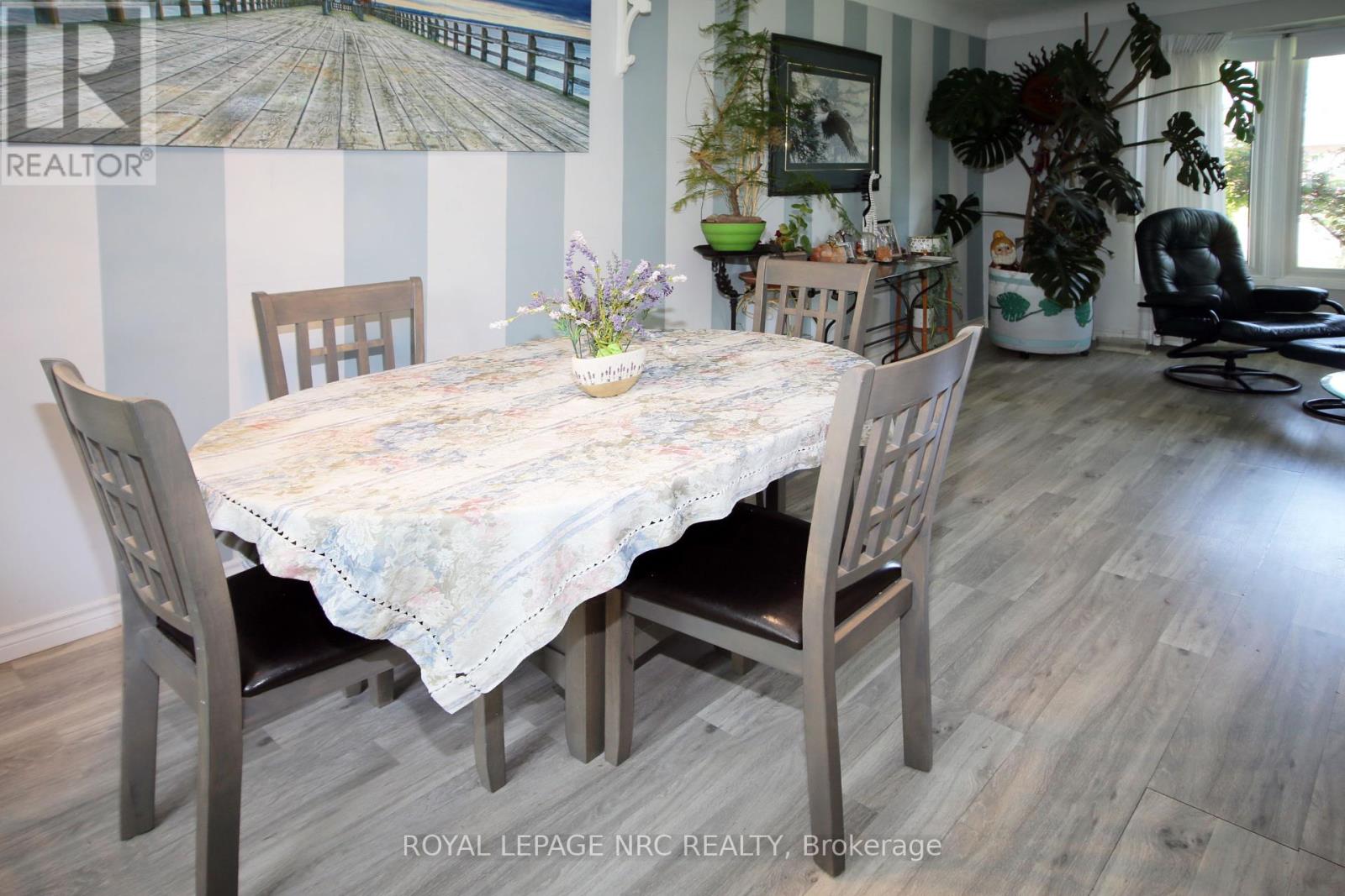 767 Parkdale Avenue, Fort Erie (Crescent Park), Ontario  L2A 5B7 - Photo 13 - X12153085