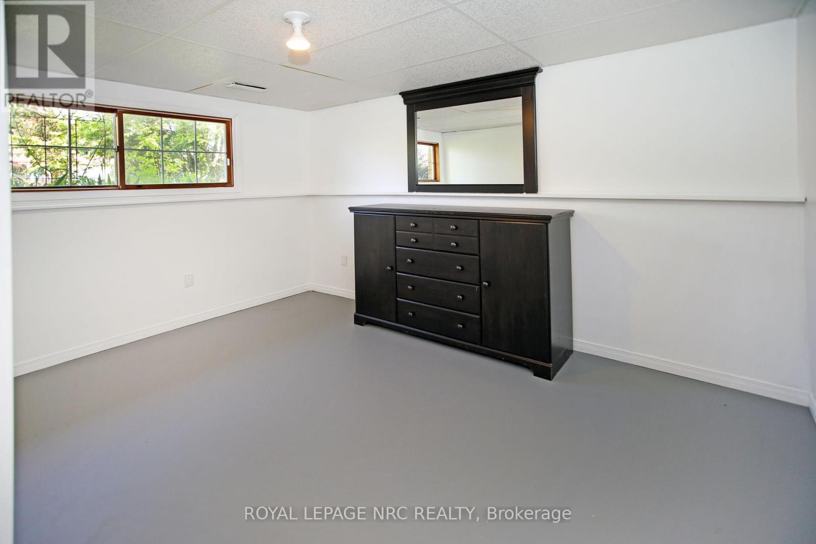 767 Parkdale Avenue, Fort Erie (Crescent Park), Ontario  L2A 5B7 - Photo 34 - X12153085
