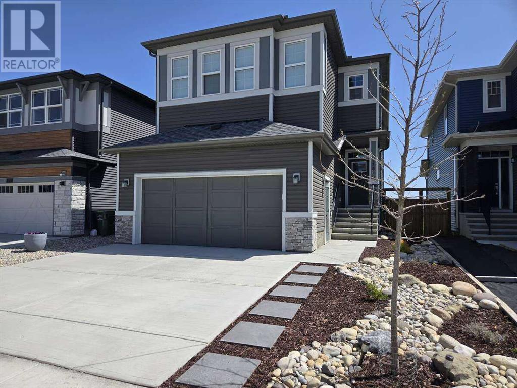 Property at 178 Creekside Way SW image 1