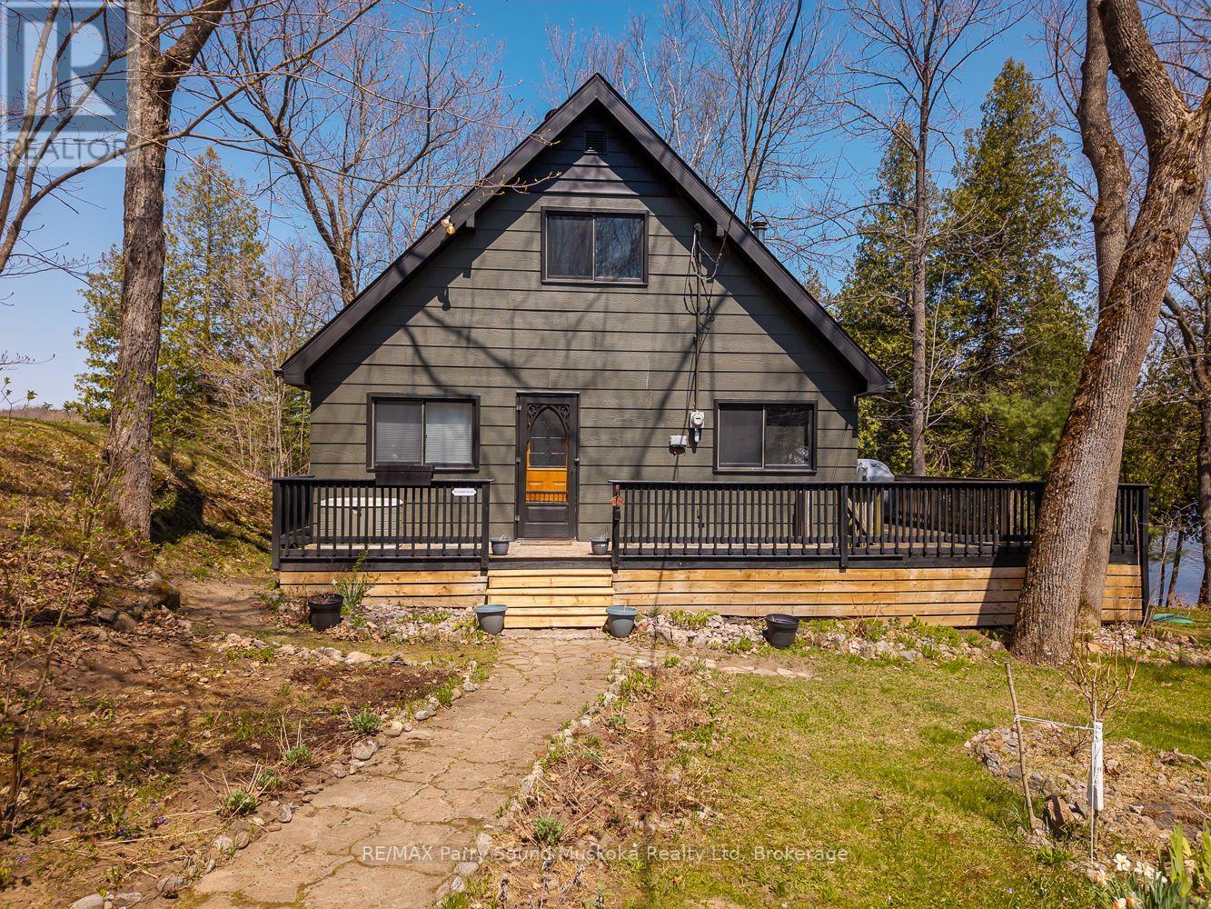 24 Pine Grove, Whitestone, Ontario  P0A 1G0 - Photo 2 - X12153103