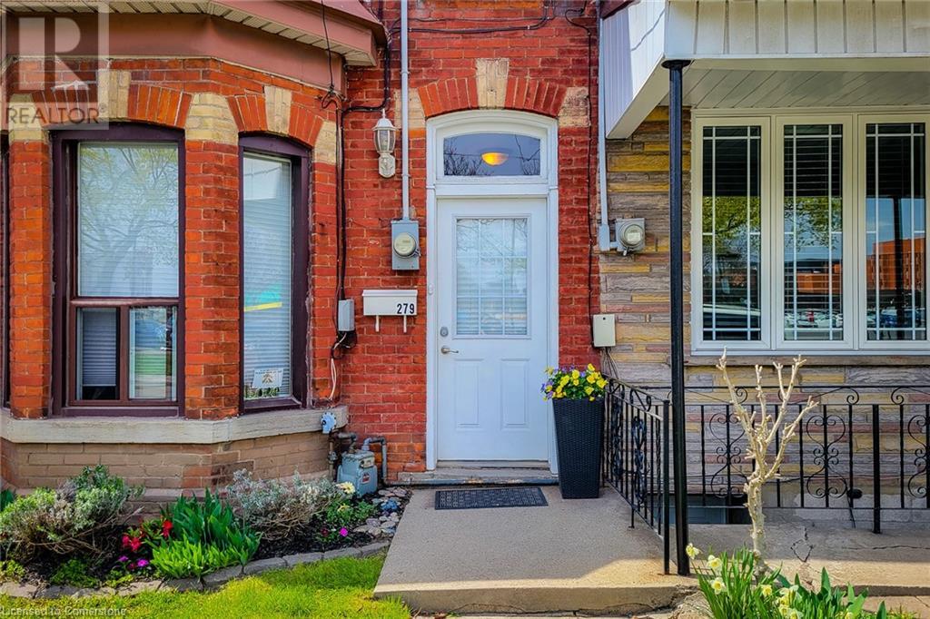 Property at 279 MARY Street image 3