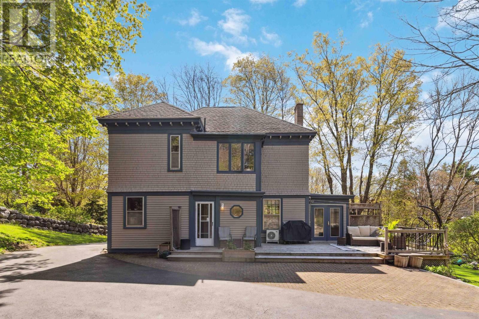 Property at 811 Lahave Street image 5