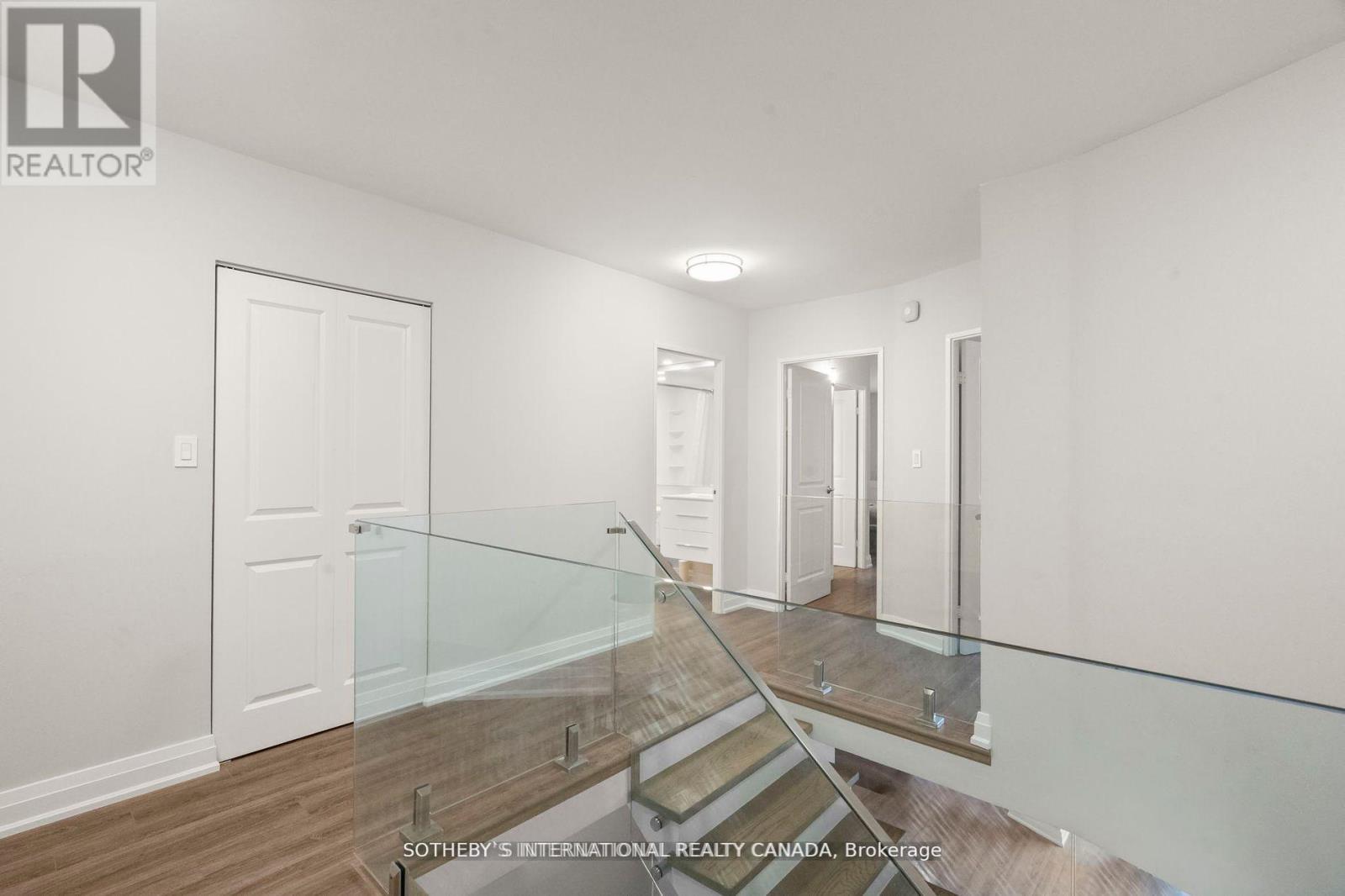 2208 - 33 Harbour Square, Toronto, Ontario  M5J 2G2 - Photo 22 - C12153117