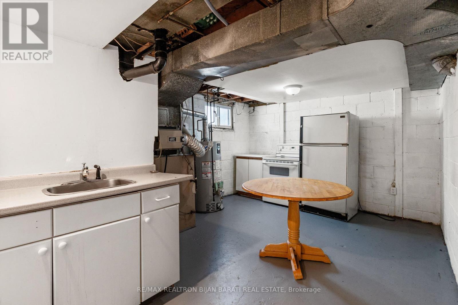 195 Moore Park Avenue, Toronto, Ontario  M2M 1N3 - Photo 18 - C12153135