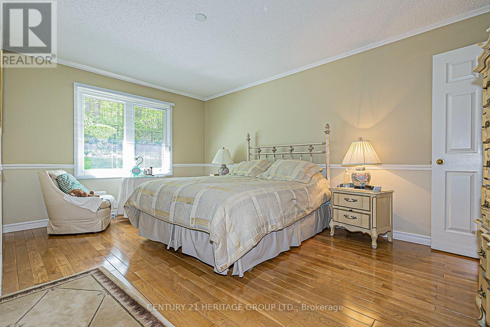 28 Spence Drive, Aurora, Ontario  L4G 5V7 - Photo 12 - N12146733