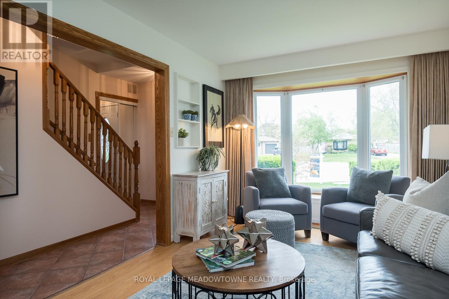 852 Edison Court, Milton, Ontario  L9T 3W1 - Photo 8 - W12150682