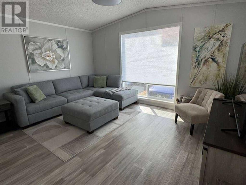 66, 15 Mackenzie Ranch Way, Lacombe, Alberta  T4L 0B4 - Photo 7 - A2204356