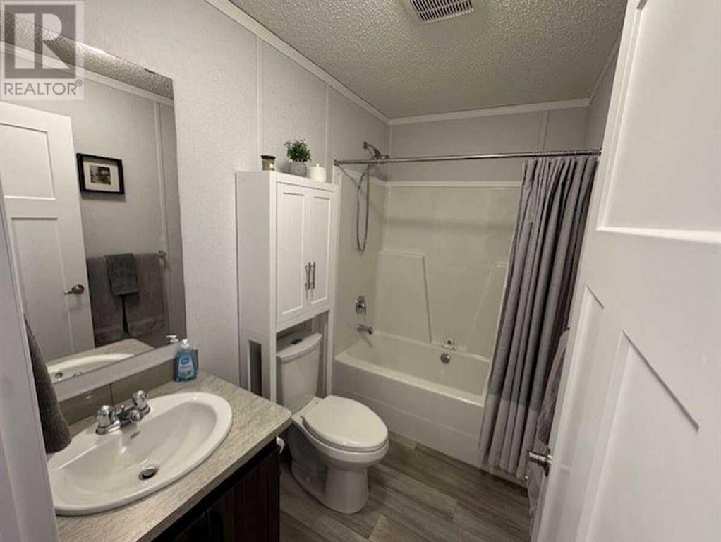66, 15 Mackenzie Ranch Way, Lacombe, Alberta  T4L 0B4 - Photo 17 - A2204356