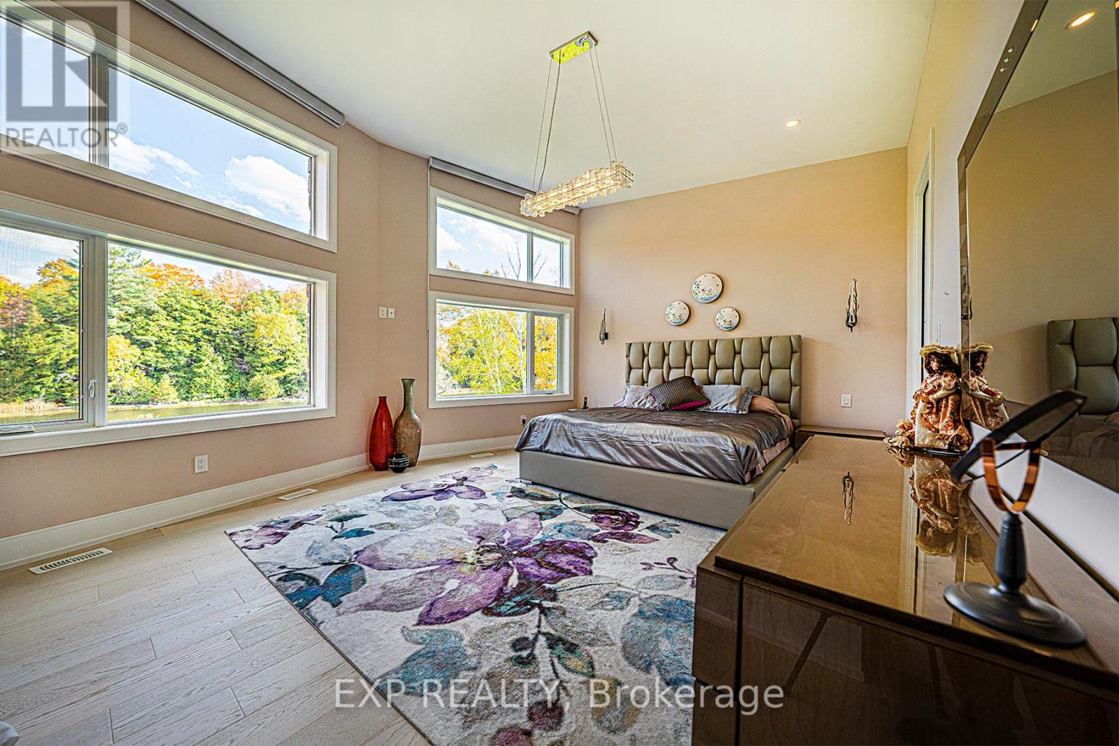 5 Birch Knoll Road, Georgina, Ontario  L0E 1R0 - Photo 18 - N12153081