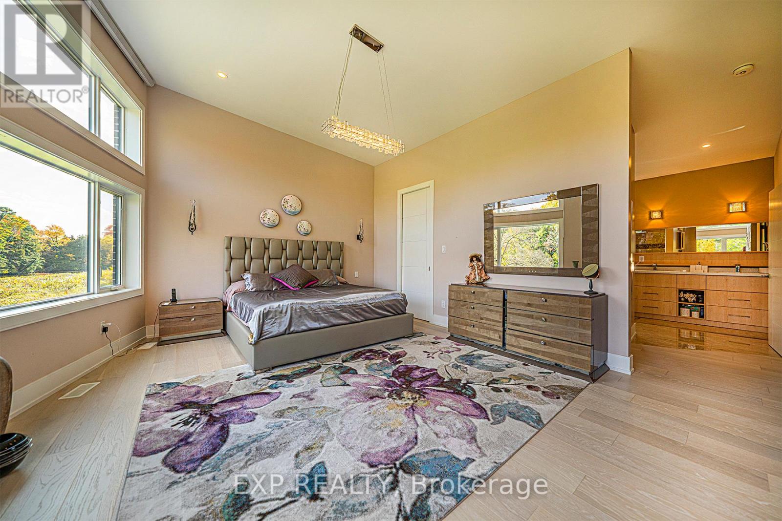 5 Birch Knoll Road, Georgina, Ontario  L0E 1R0 - Photo 19 - N12153081