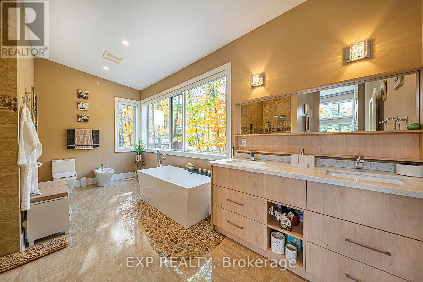 5 Birch Knoll Road, Georgina, Ontario  L0E 1R0 - Photo 21 - N12153081