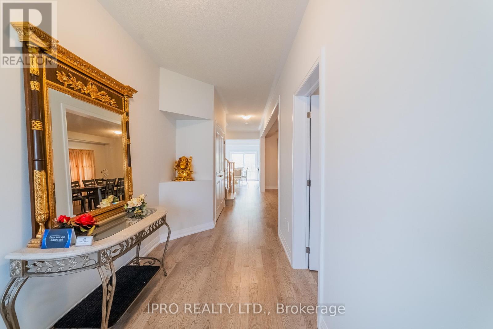 1044 Hardy Way, Innisfil, Ontario  L0L 1W0 - Photo 4 - N12153095