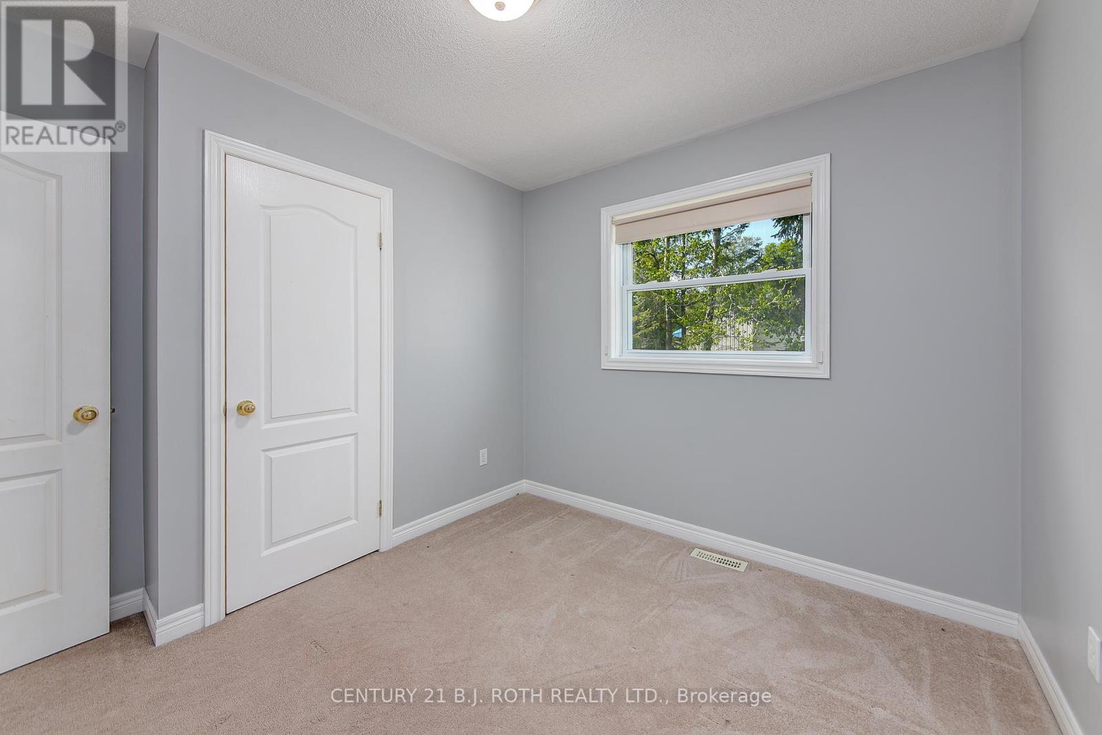 2636 Wilson Place, Innisfil, Ontario  L9S 3V2 - Photo 28 - N12153127