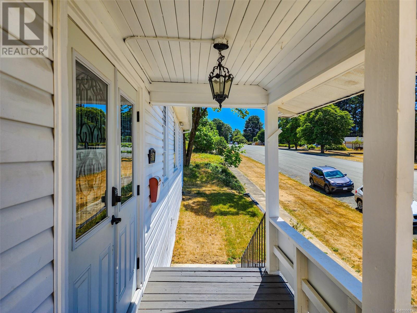 Property at 3071 Kingsway Ave image 4