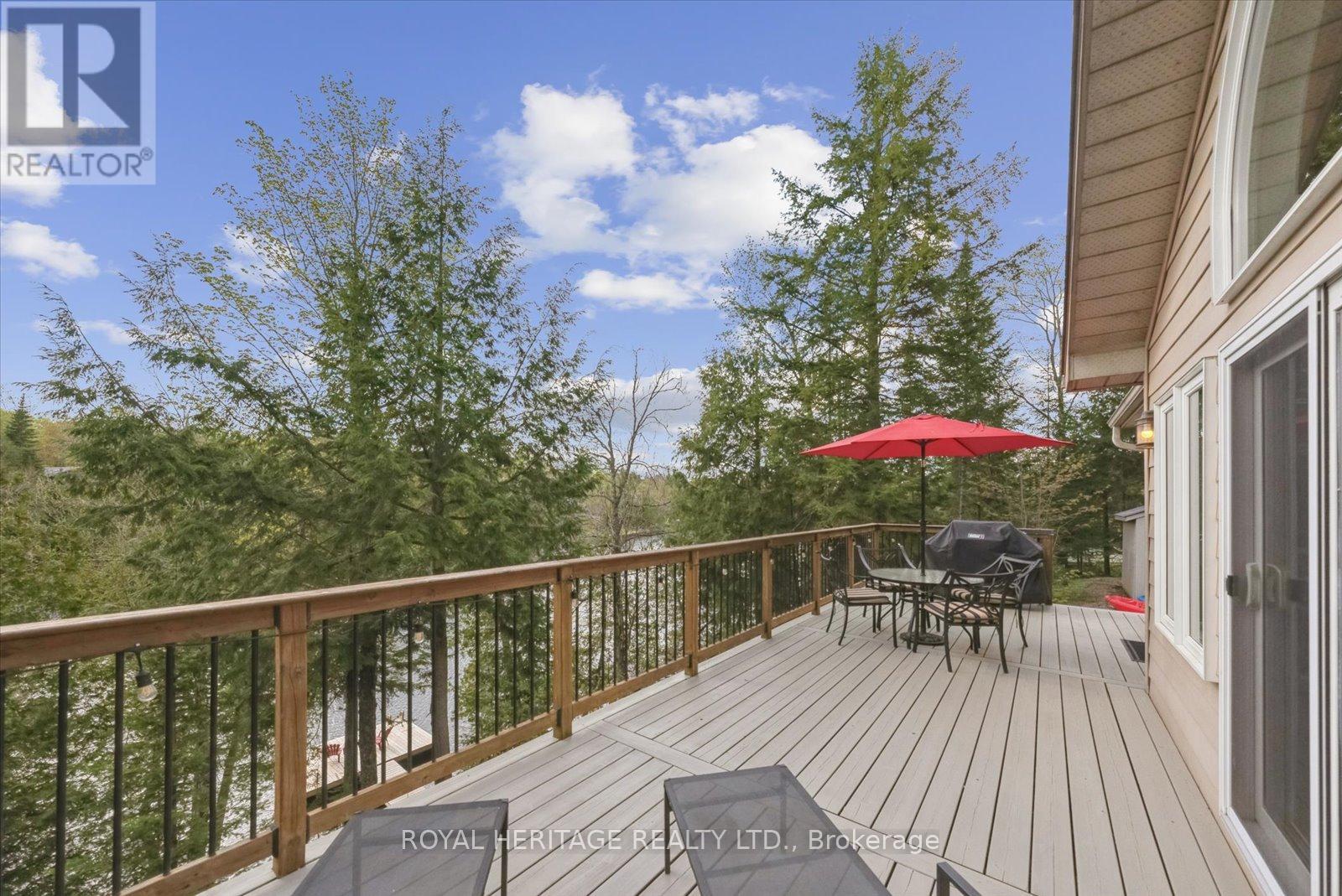 1037 Alvic Lane, Minden Hills, Ontario  K0M 2K0 - Photo 8 - X12152504