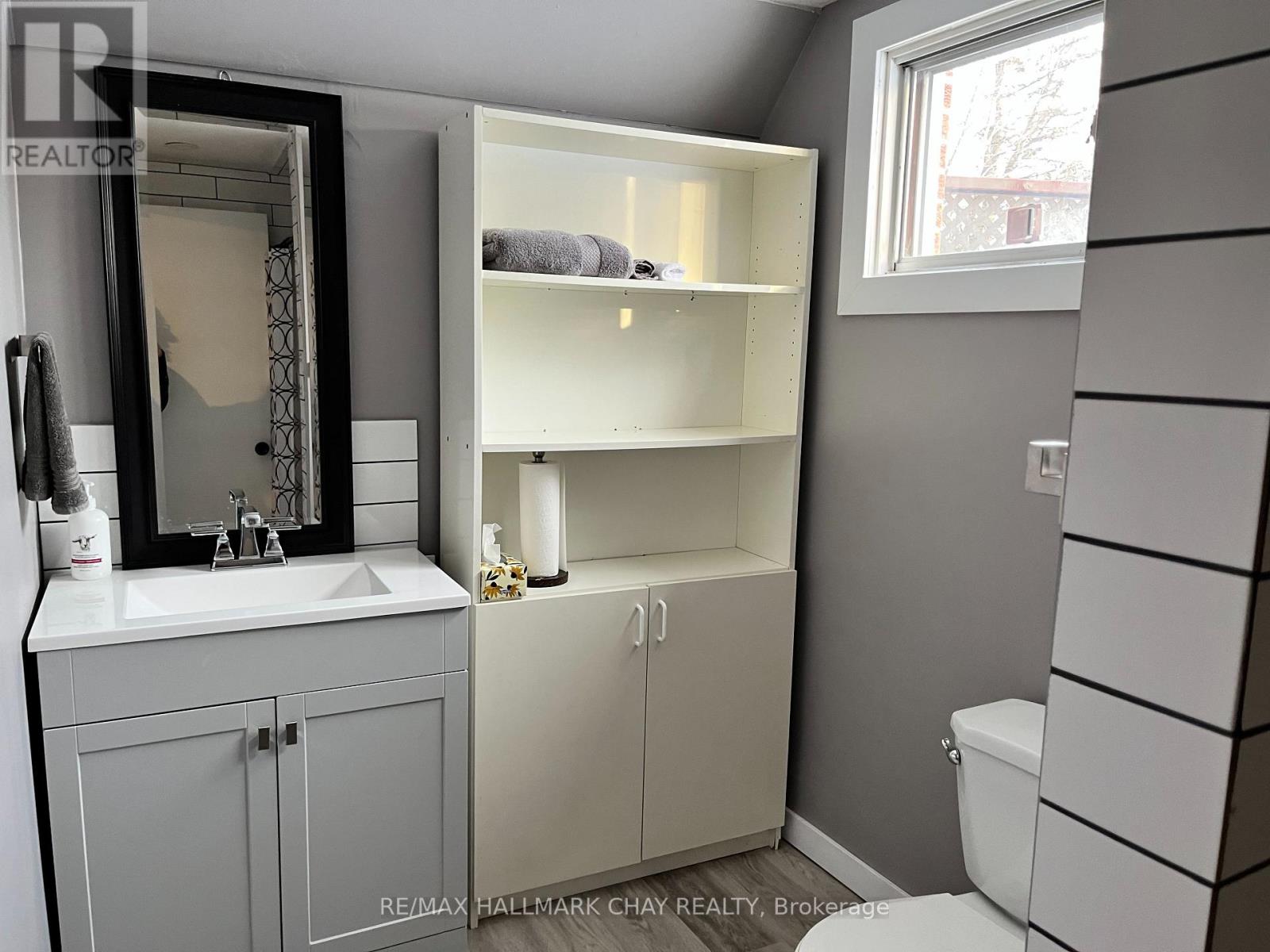595 Big Bay Point Road E, Barrie, Ontario  L4N 3Z9 - Photo 7 - S12153137