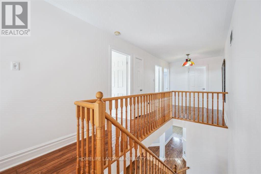 3294 Artesian Drive, Mississauga, Ontario  L5M 7J8 - Photo 21 - W12153075