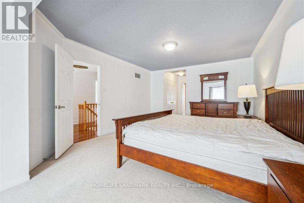 3294 Artesian Drive, Mississauga, Ontario  L5M 7J8 - Photo 25 - W12153075